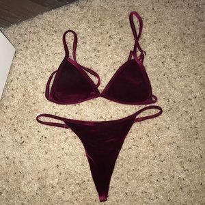 Red velvet bikini